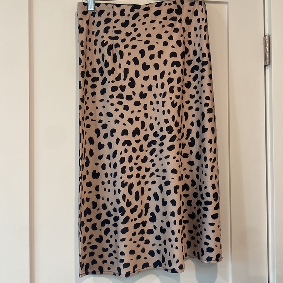 Womens MIDI Skirt - Picture 2 of 2